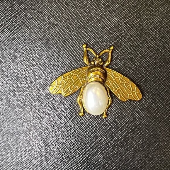 American Bee Shoulder Bag - Picture 5 of 6